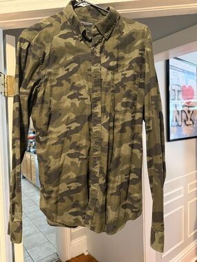 Banana Republic Olive & Dark Green Camo Flannel Shirt